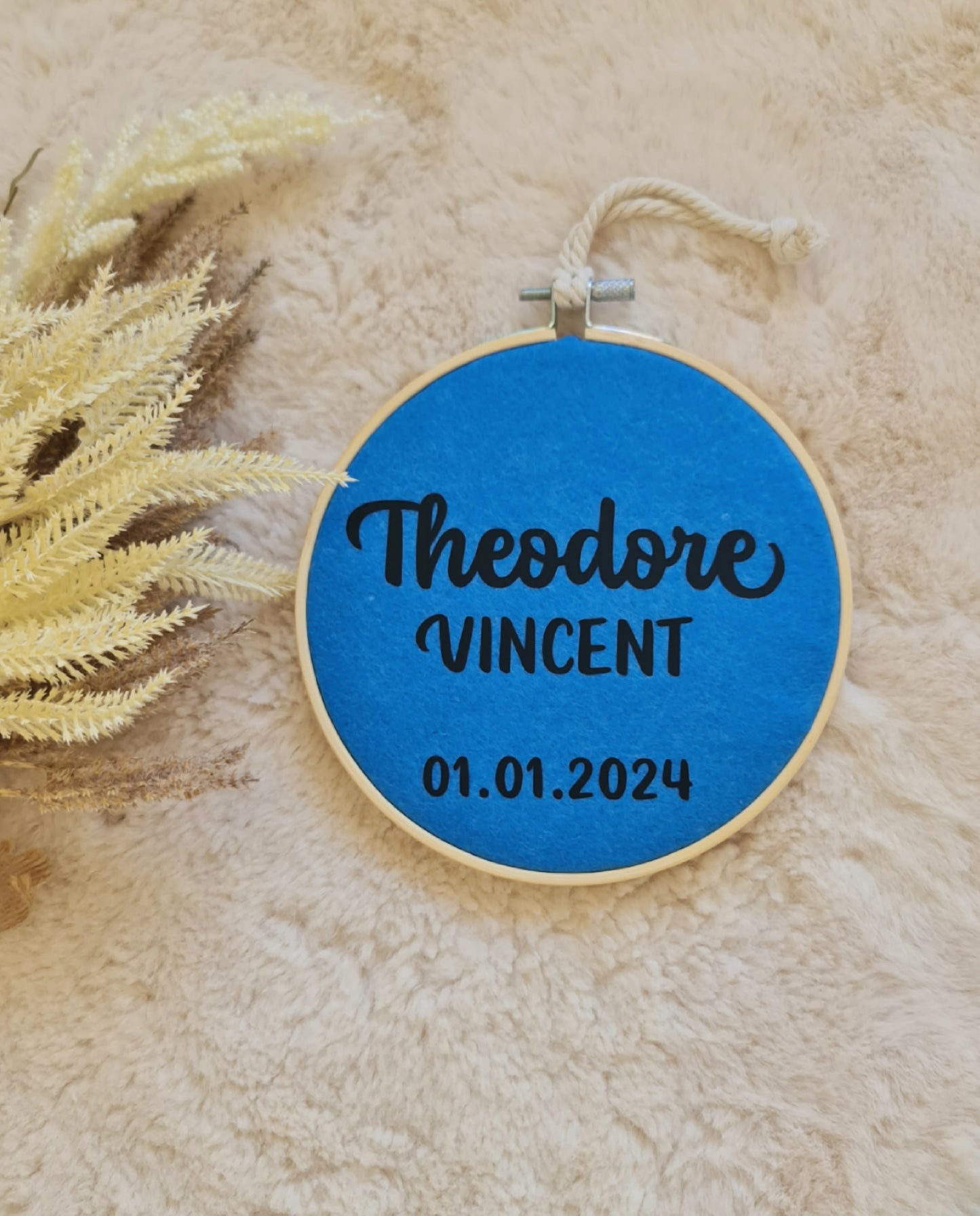 Name keepsake hoop