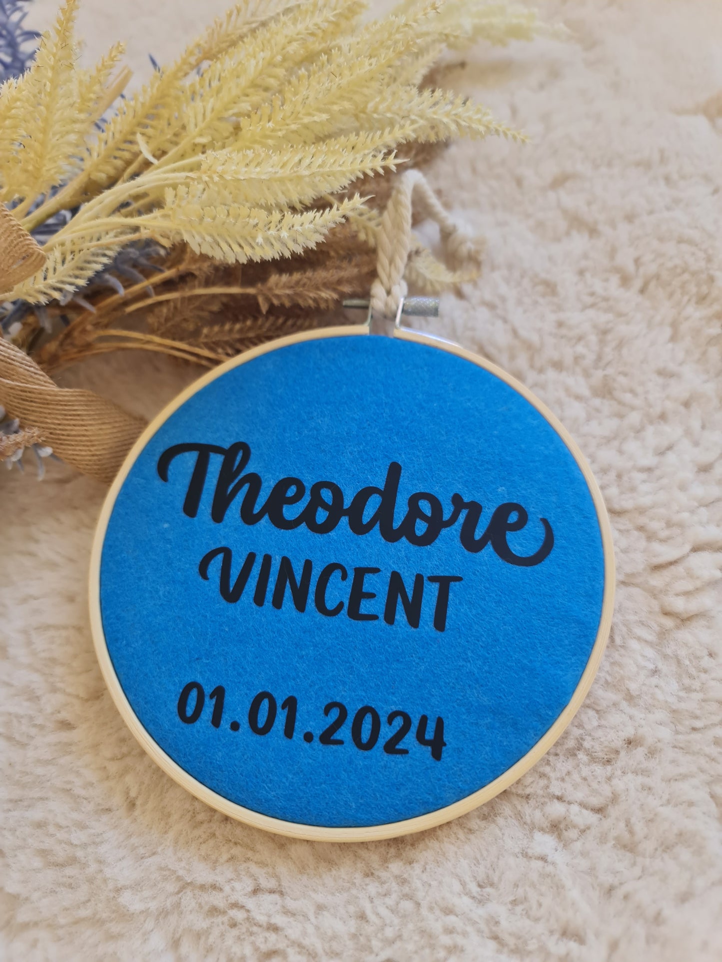 Name keepsake hoop
