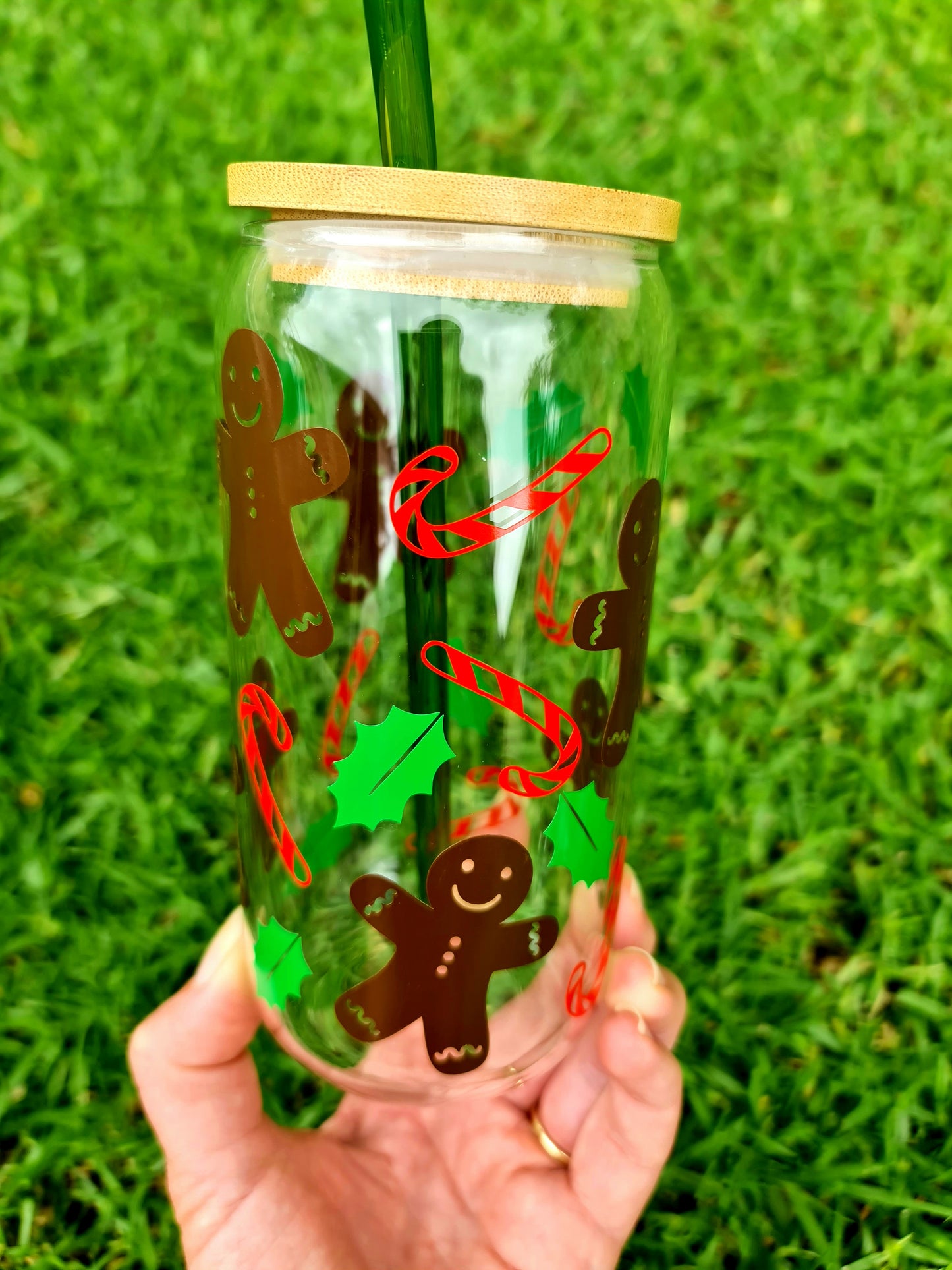 Gingerbread man glass cup 16oz