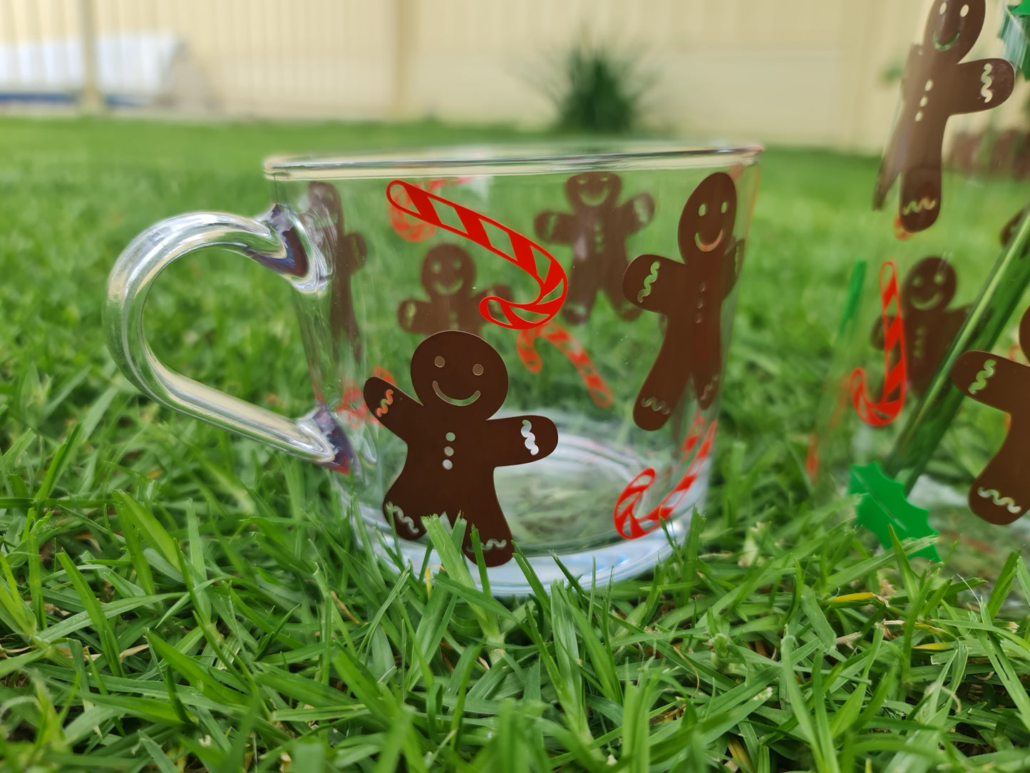 Gingerbread man glass cup