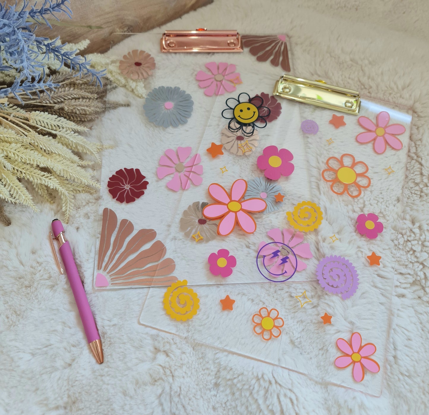 Retro Flower Clipboard