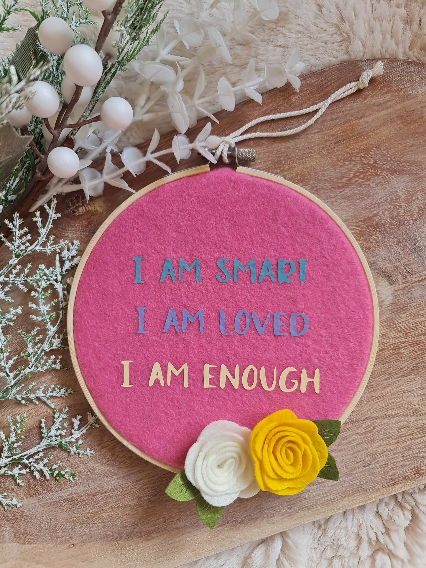 Inspirational hanging wall decoration