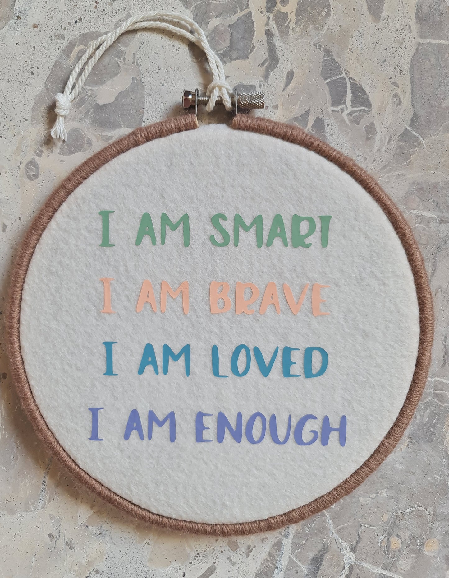 Inspirational hanging wall decoration