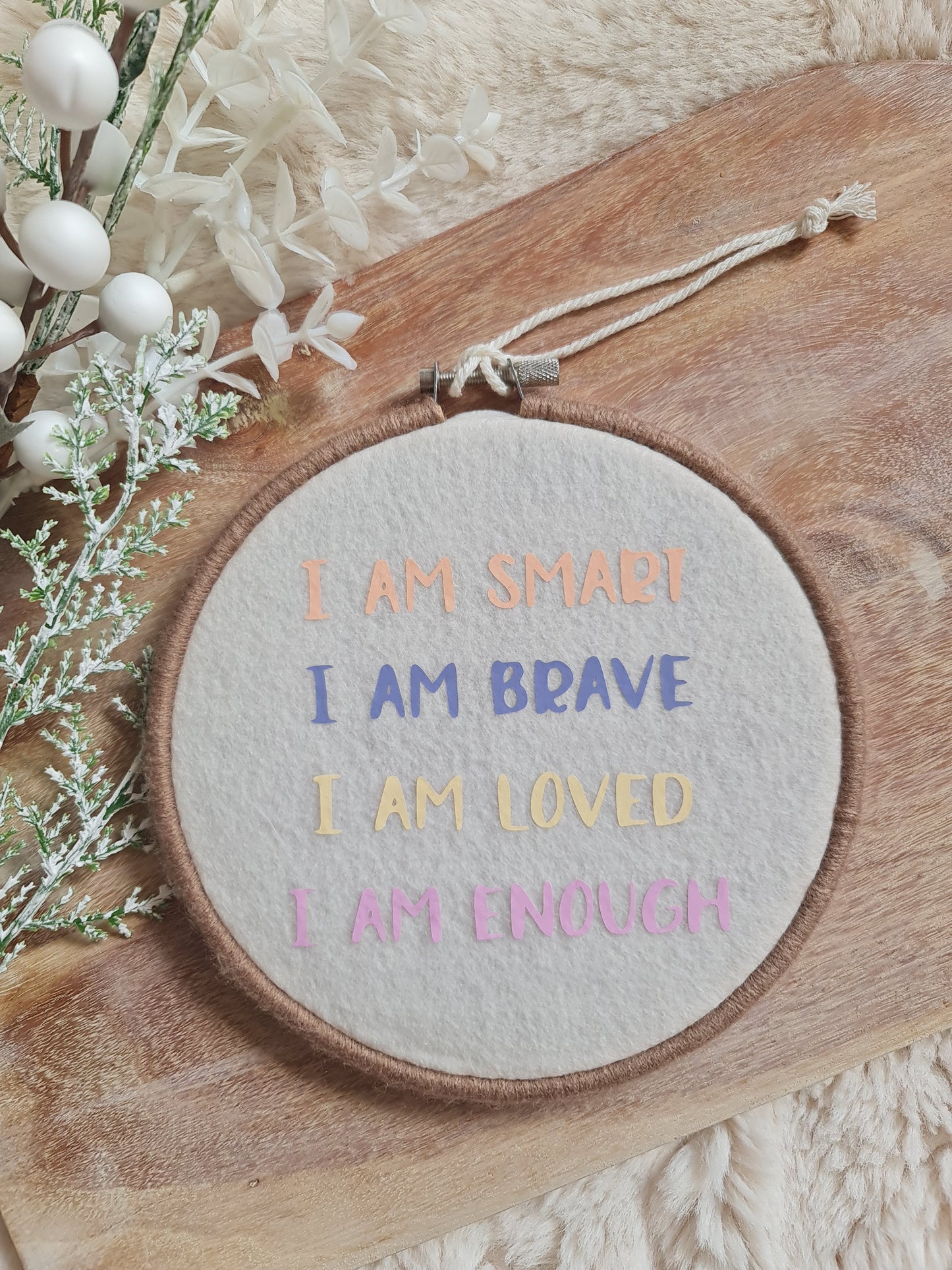 Inspirational hanging wall decoration