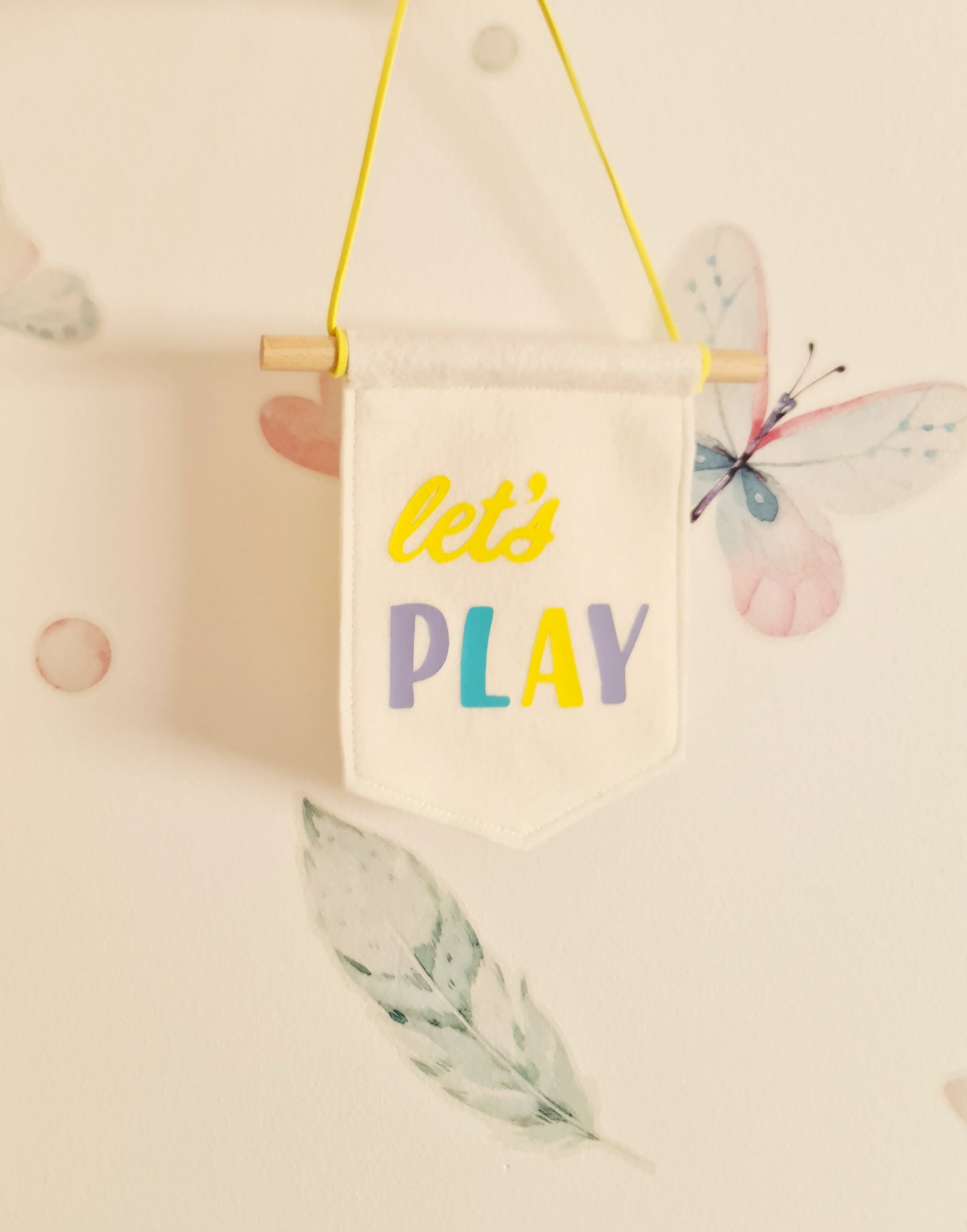 Let's play felt banner