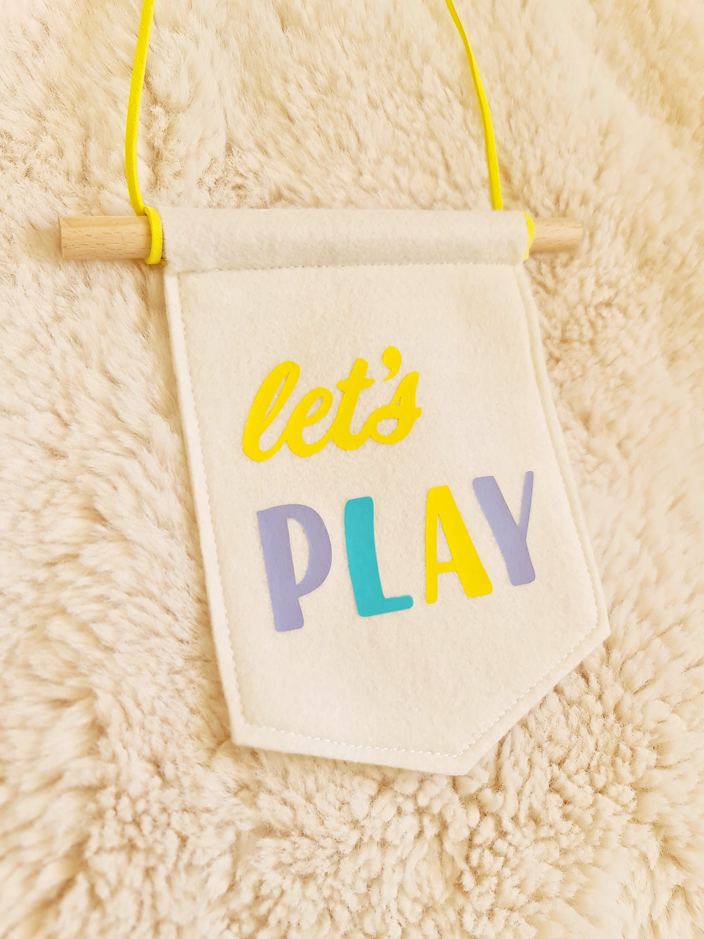 Let's play felt banner