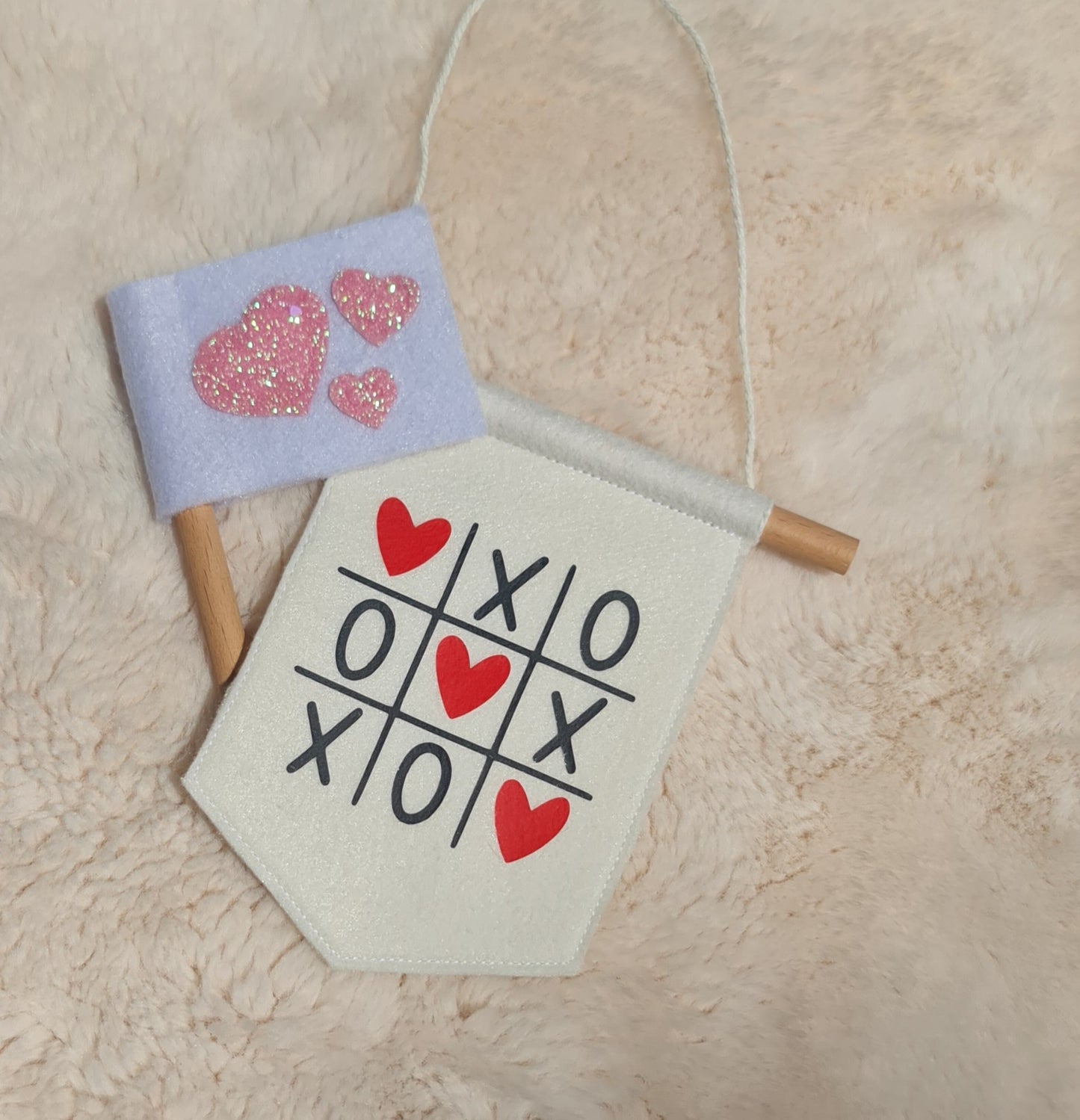 Tic Tac Toe Hearts decoration
