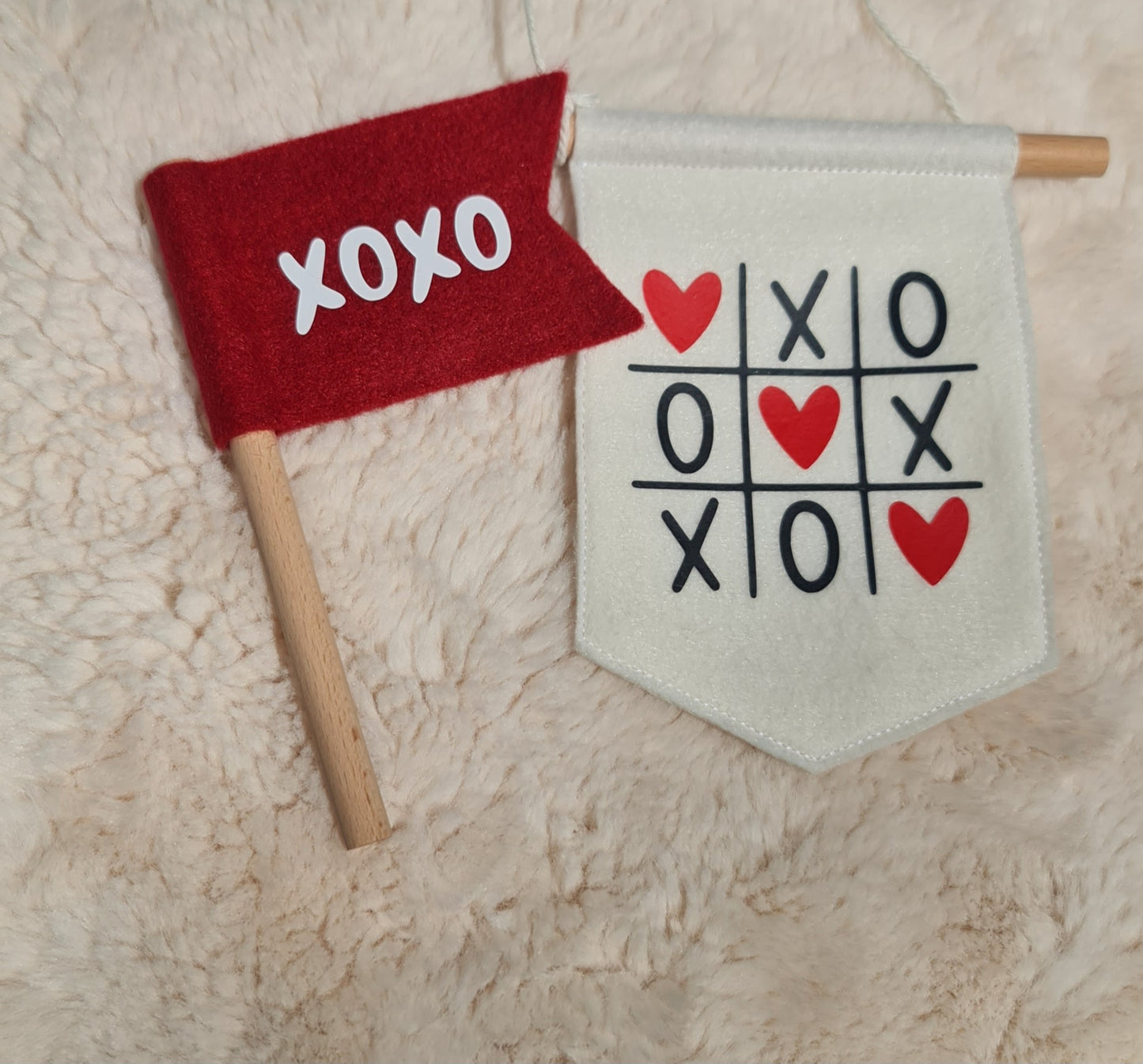 Tic Tac Toe Hearts decoration