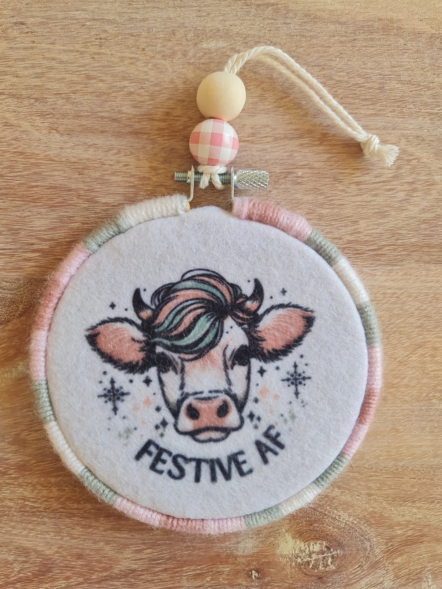Festive decoration ornament