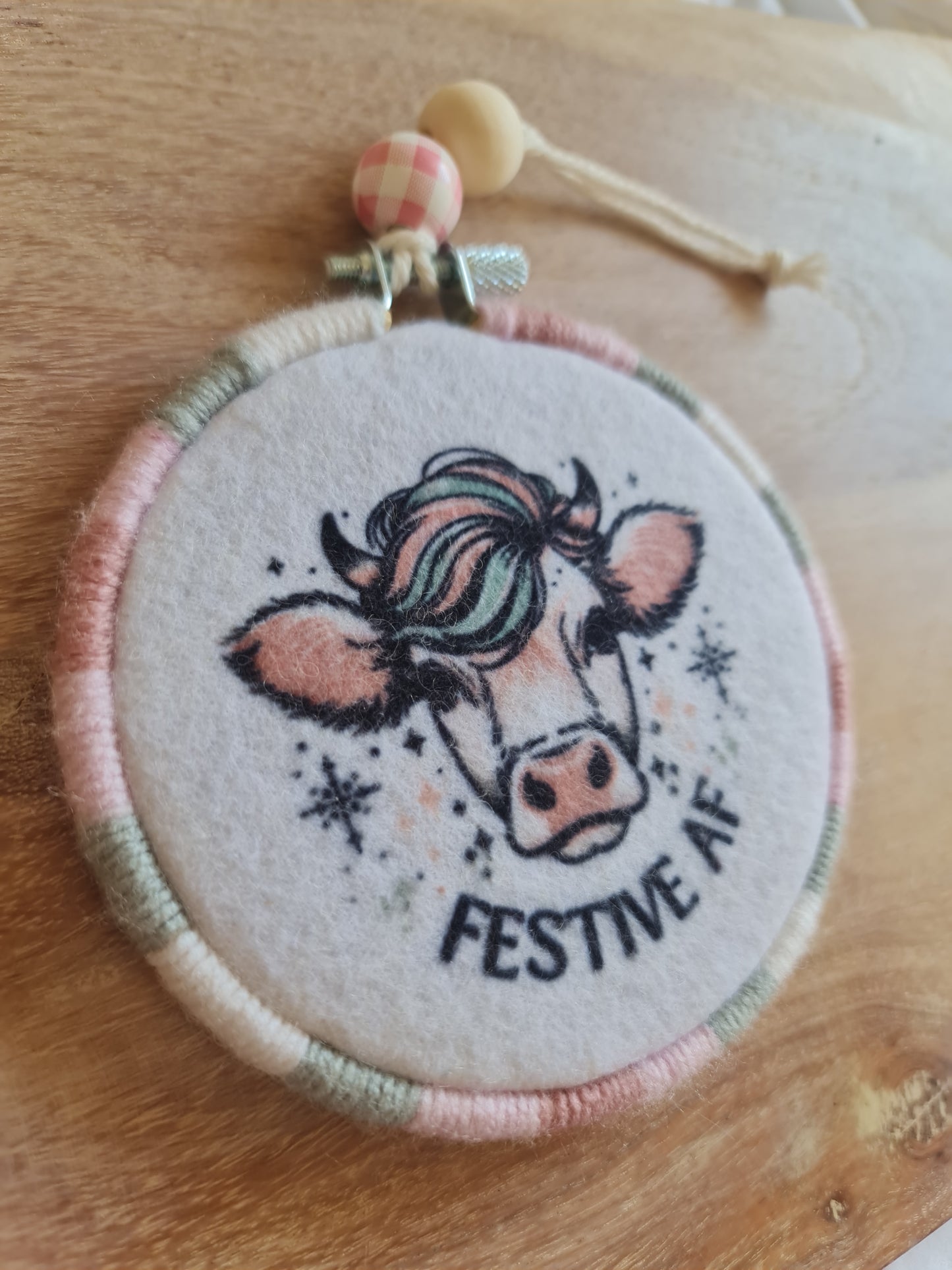 Festive decoration ornament