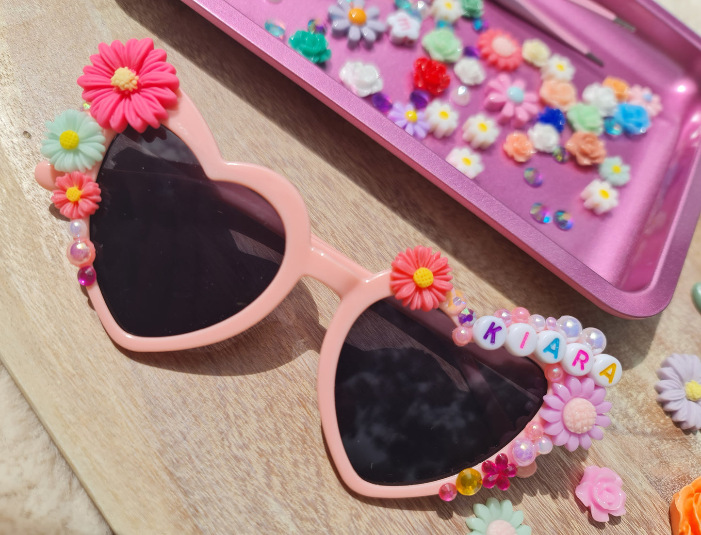 Bedazzle your sunnies DIY kit