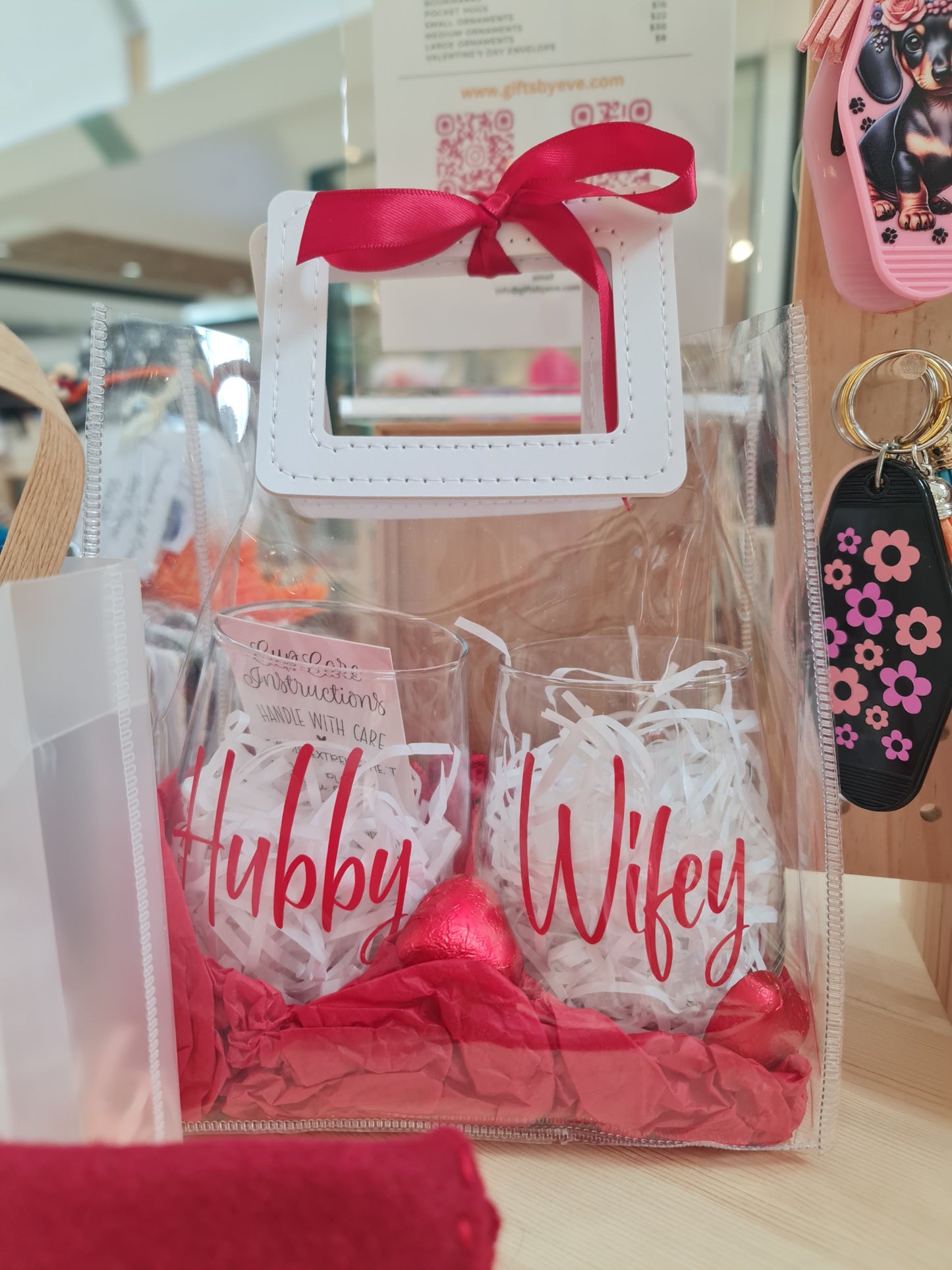 Wifey and hubby gift bag