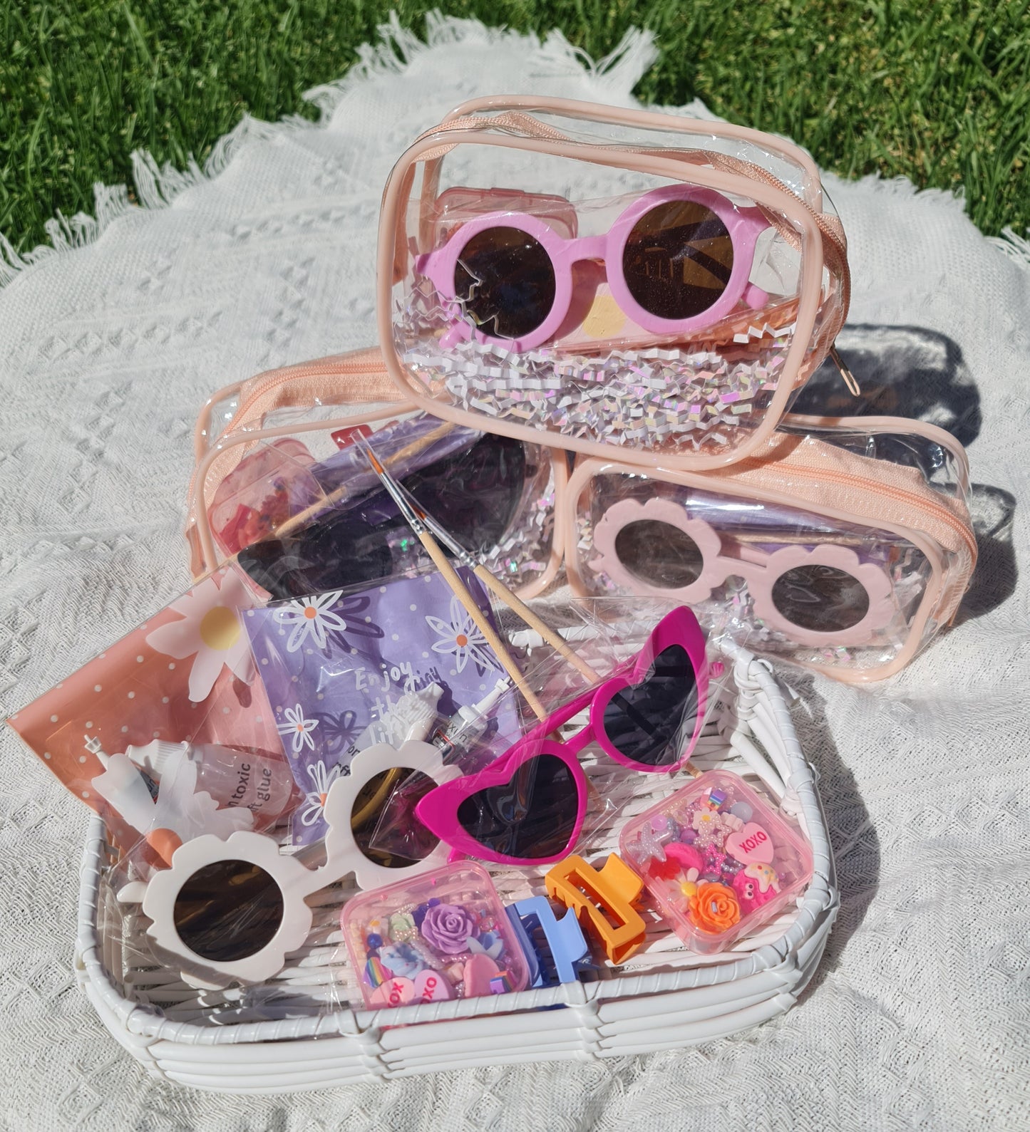 Bedazzle your sunnies DIY kit