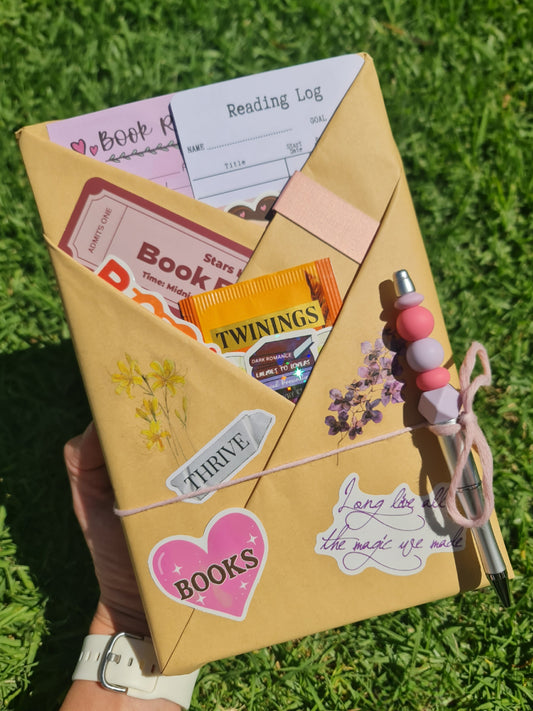 Blind Date With a Book – Romance Surprise