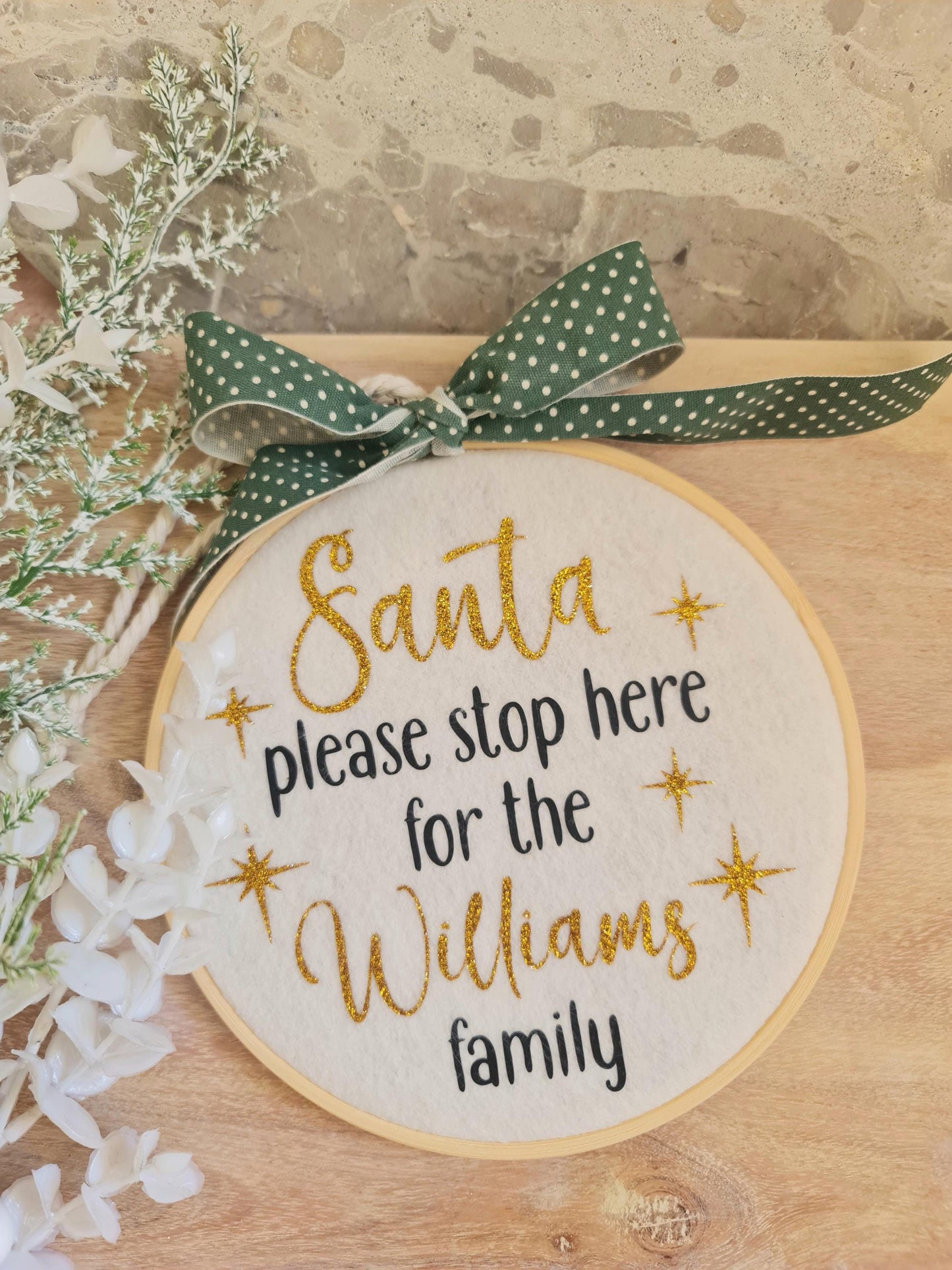 Personalised Santa sign, Santa please stop here, felt decoration, Santa sign, felt hoop decor, Christmas decor