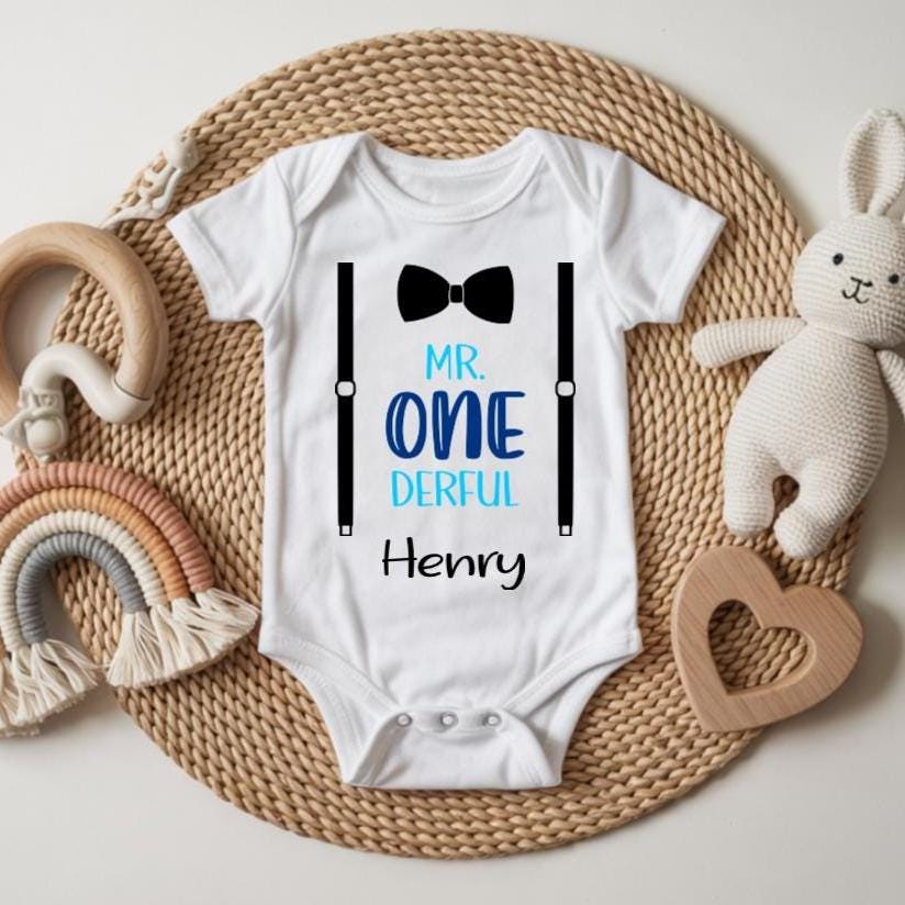 Mr ONEderful Birthday Bodysuit, Personalised First Birthday Outfit, Custom Name Baby Bodysuit, One Year Old Celebration